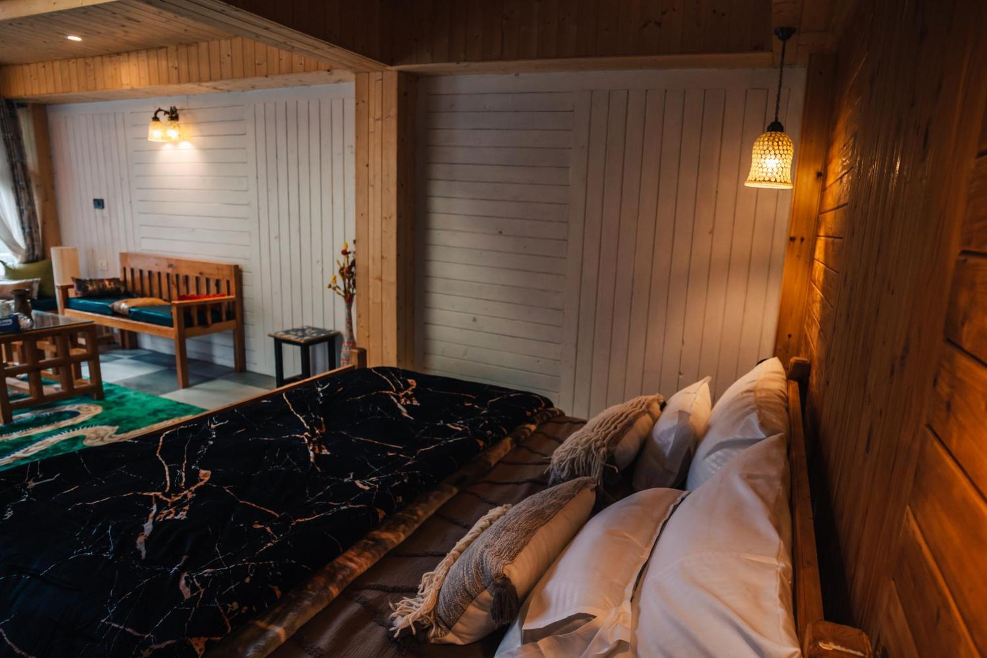 Soho House Leilighet Jibhi Eksteriør bilde